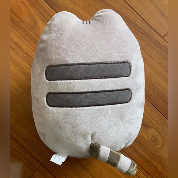 New Pusheen Plushy Holding Ice Cream - Picture 2 of 5